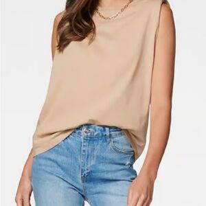 Sag Harbor Sleeveless Crewneck Tank in Light Beige